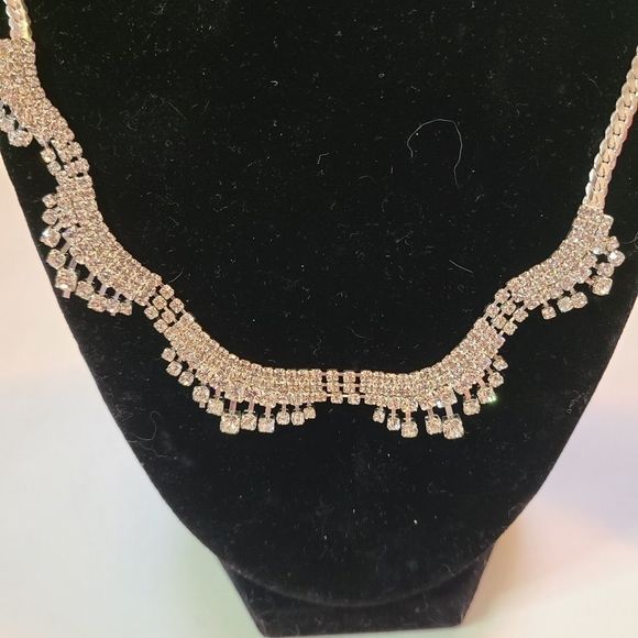 Wedding Necklace and Earrings with Rhinestones Costume Jewelry - Picture 10 of 11